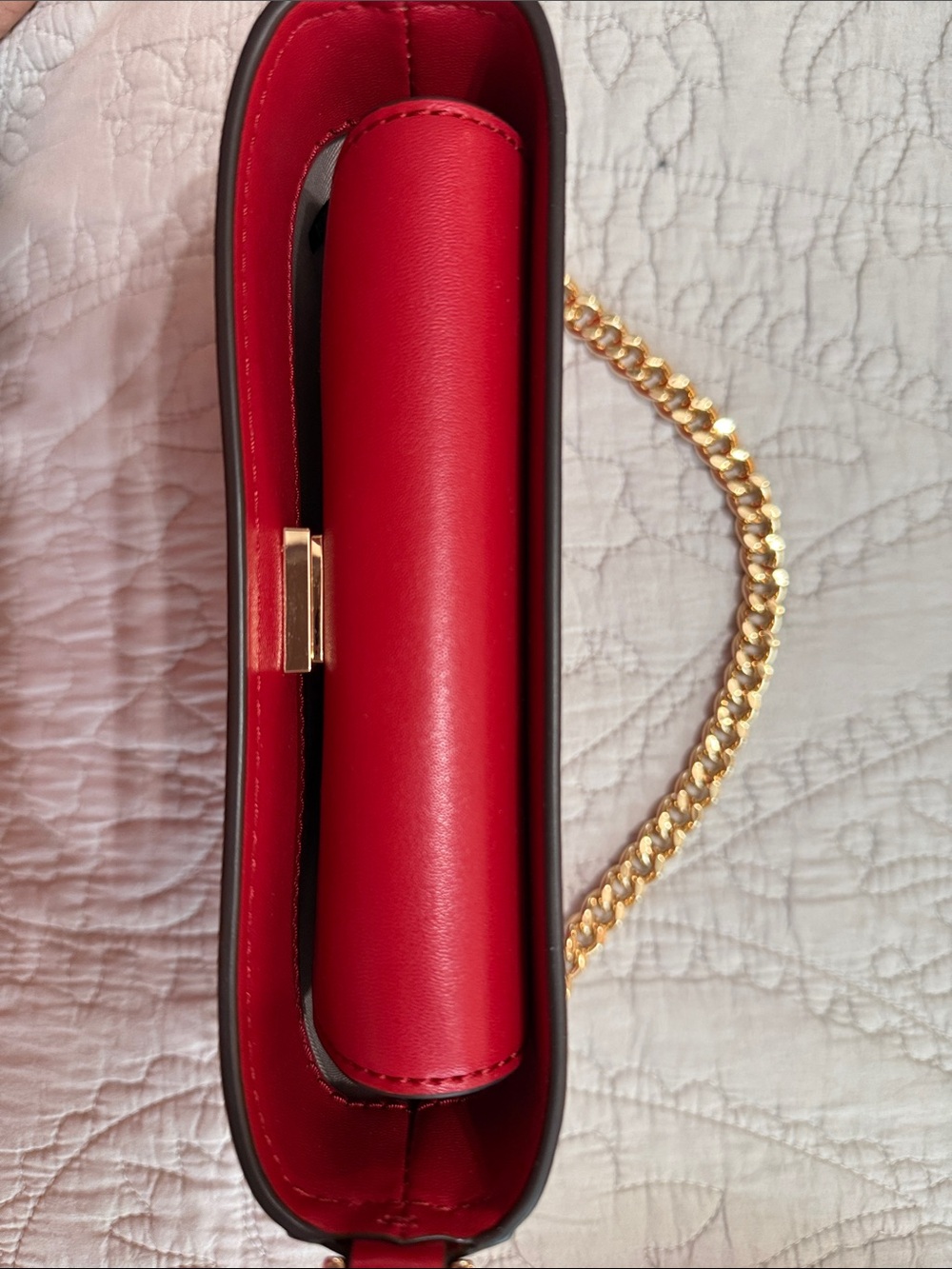 Michael Kors Red Shoulder Bag with Gold Chain Handle and Adjustable Strap - Picture 5 of 12